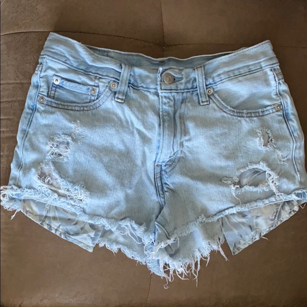 Levi’s denim shorts